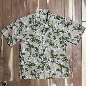 Newt Honolulu Hawaiian Shirt Men's Medium Button Up Short Sleeve USA Made Floral
